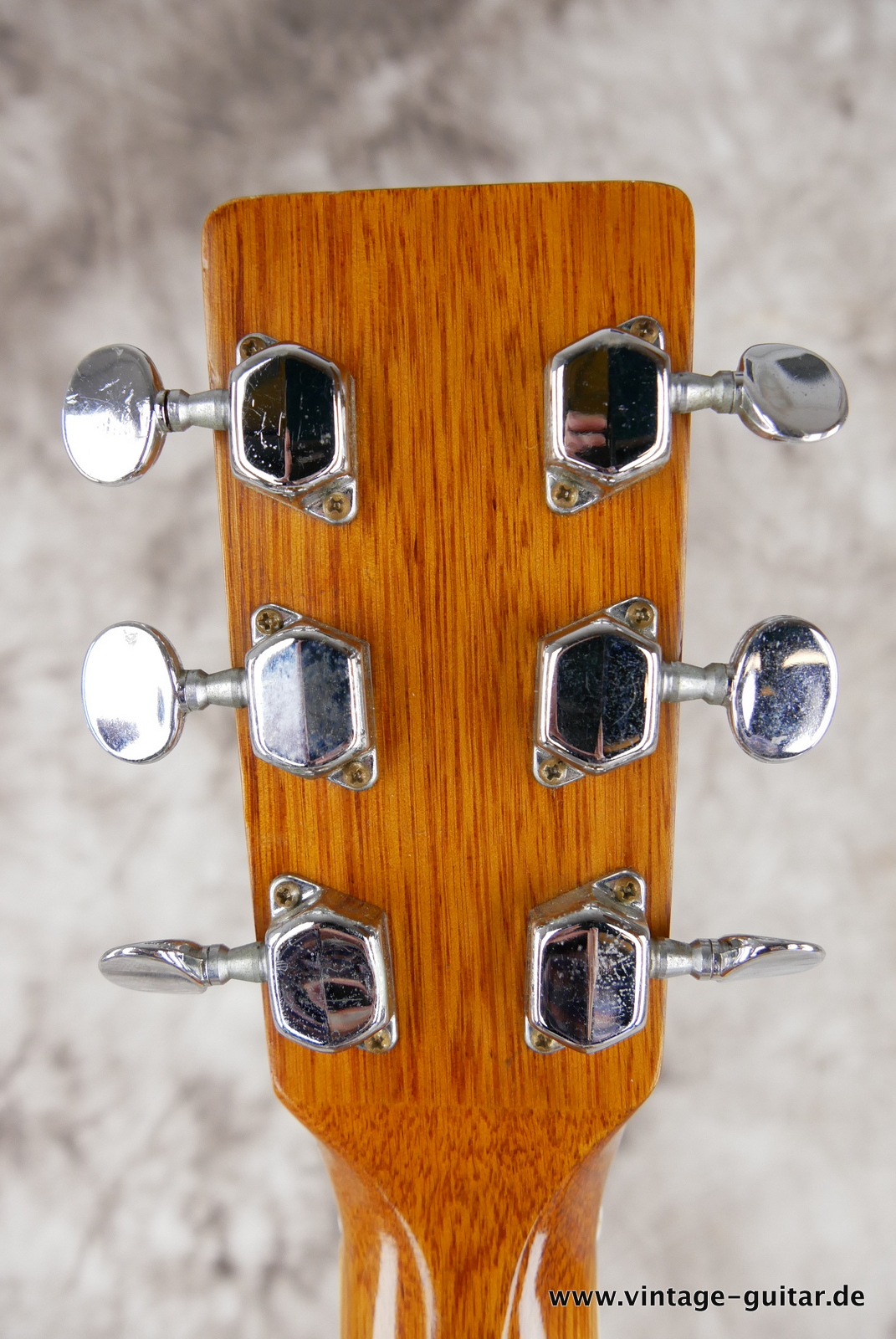 img/vintage/5156/Alvarez_5022-Dreadnought_ solid_top_natural_Japan_1975-010.JPG
